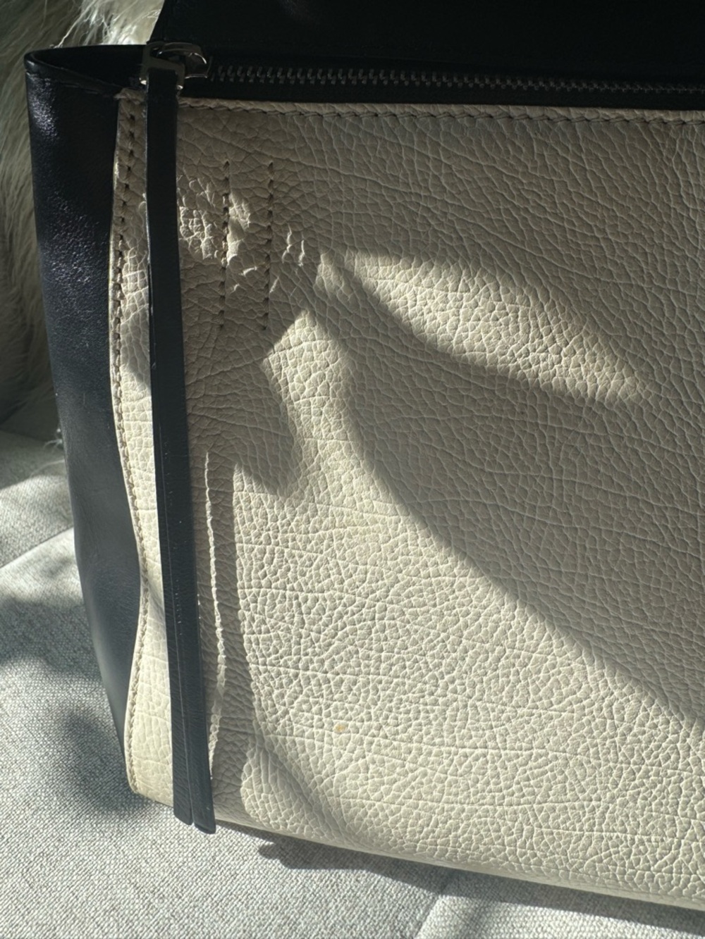 Celine Edge, Phoebe Philo Era logo. 🩷Black and Cream-fits 12x9 laptop!
(Large) - Picture 13 of 17